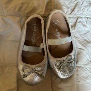 Cat & Jack size 6 shoes